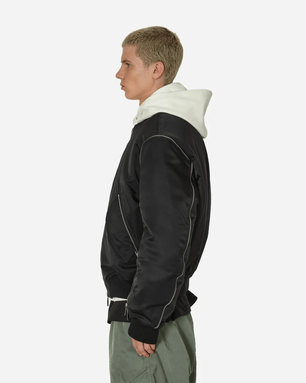 Off-White Zip-Up Long-Sleeved Jacket