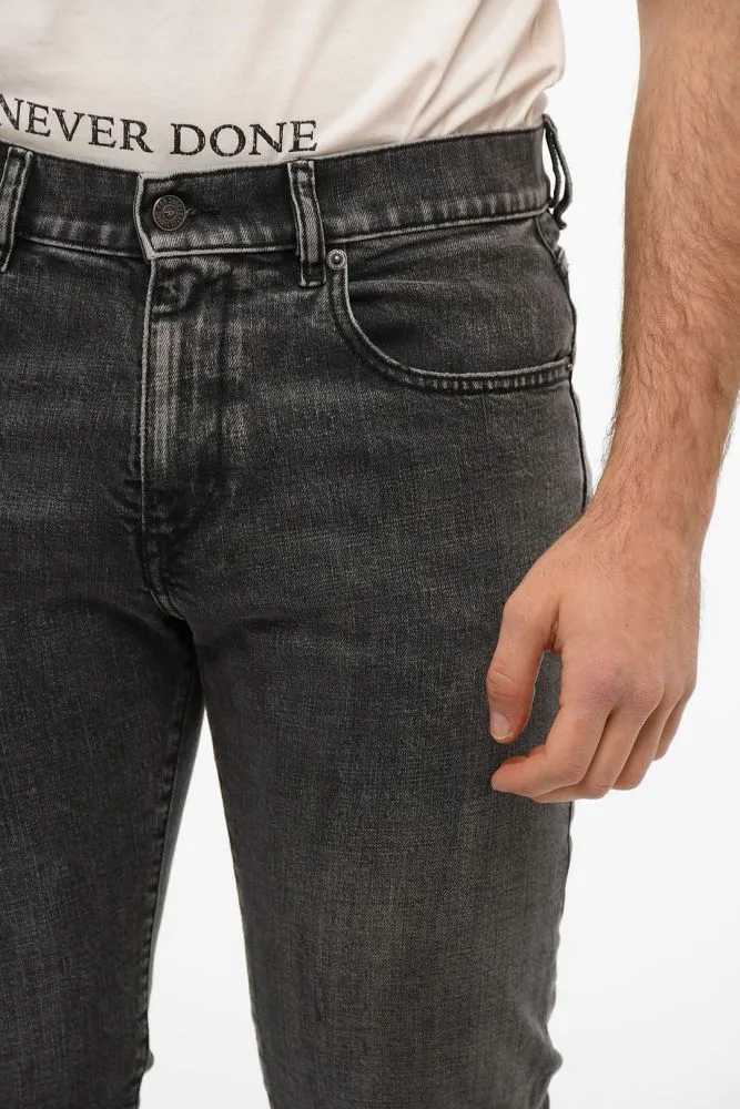 2019 Slim-Cut Denim Jeans
