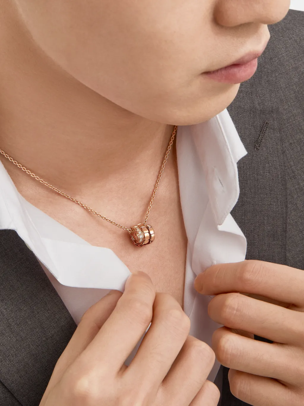 Serpenti Viper Logo Necklace