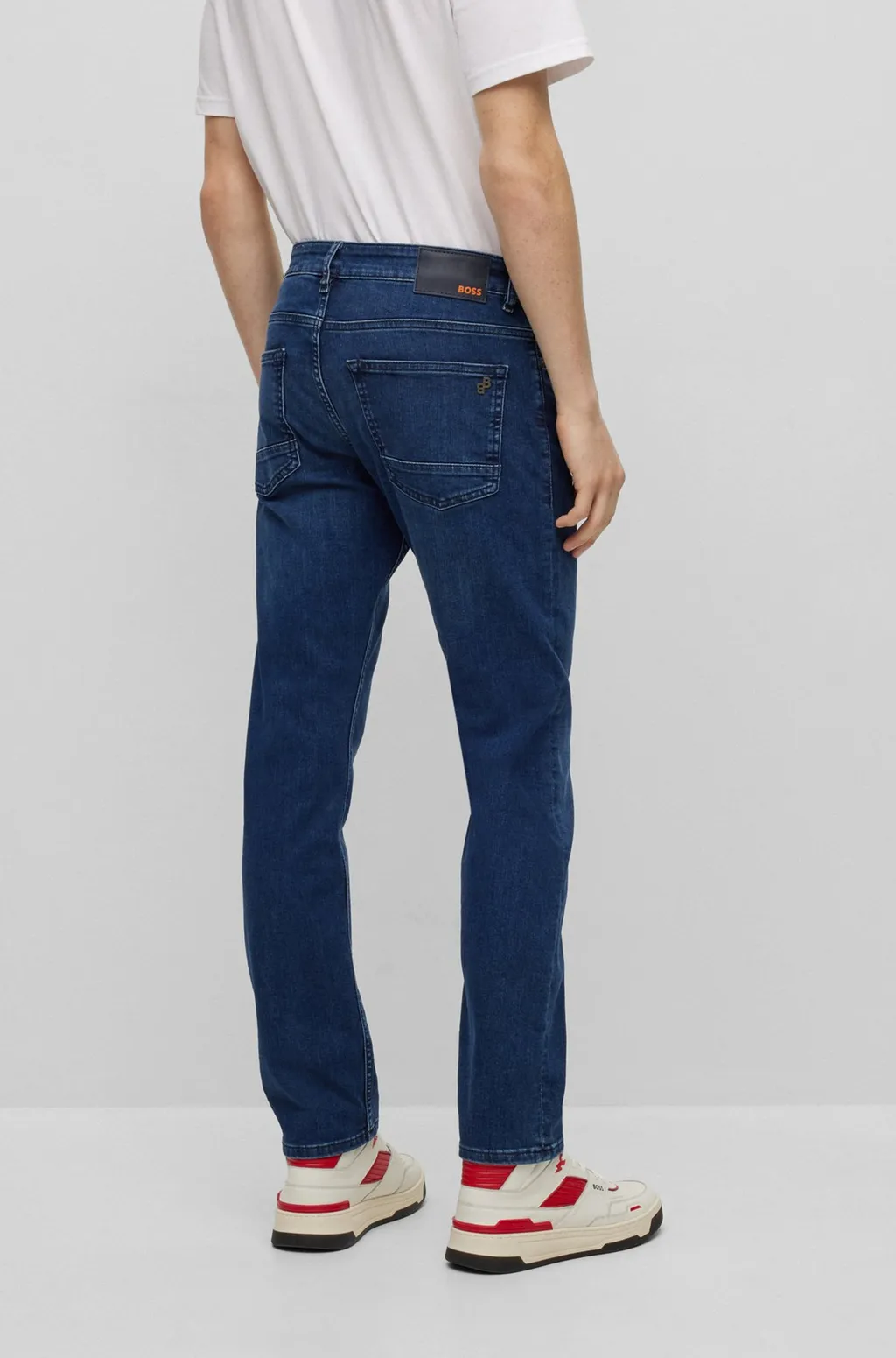 Logo-Patch Slim-Fit Jeans