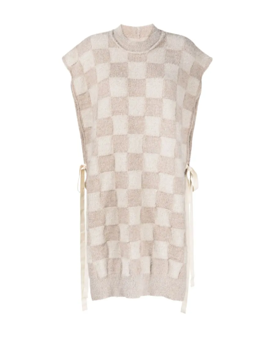 Checkerboard-Pattern Knitted Vest