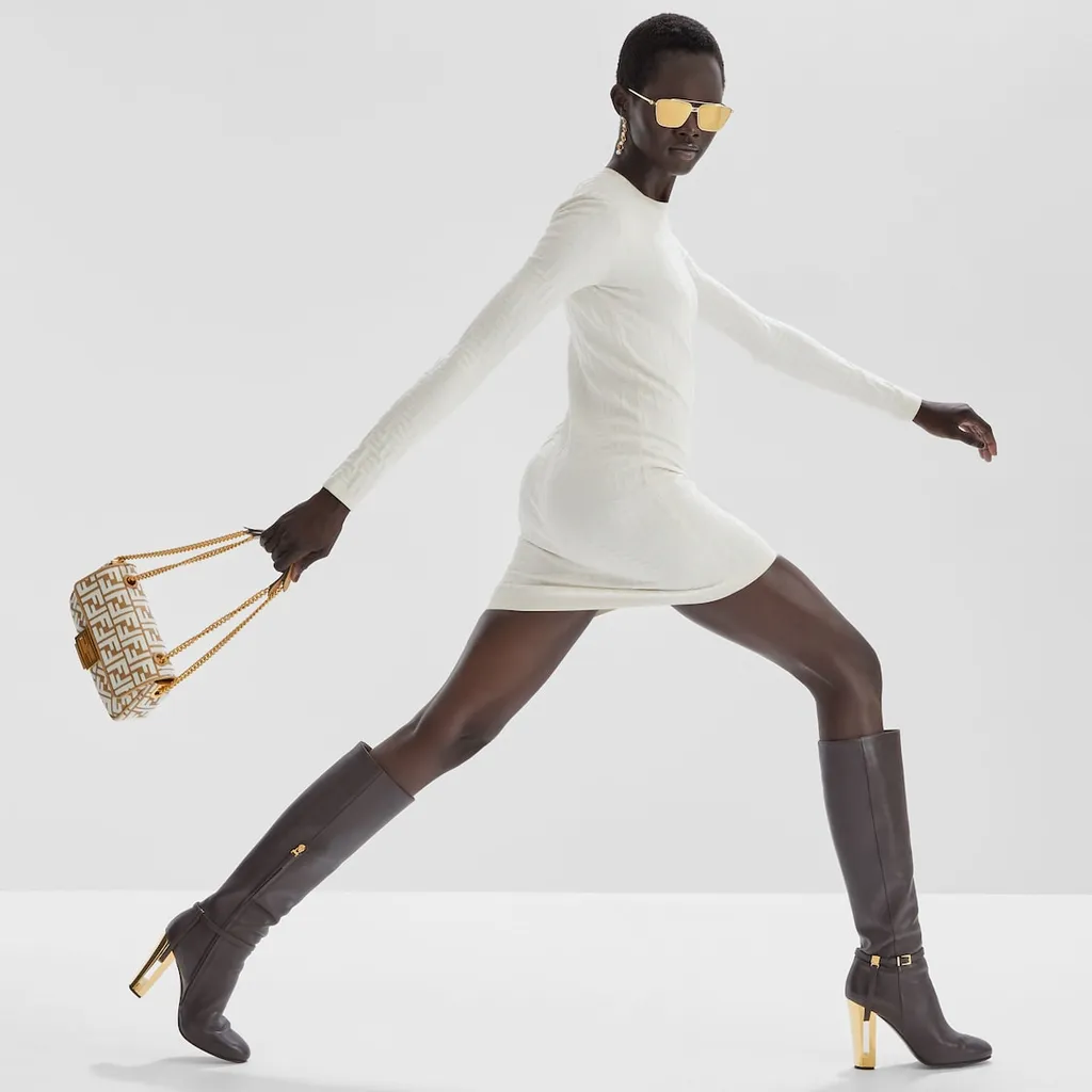 Fendi Baguette Chain Midi Shoulder Bag