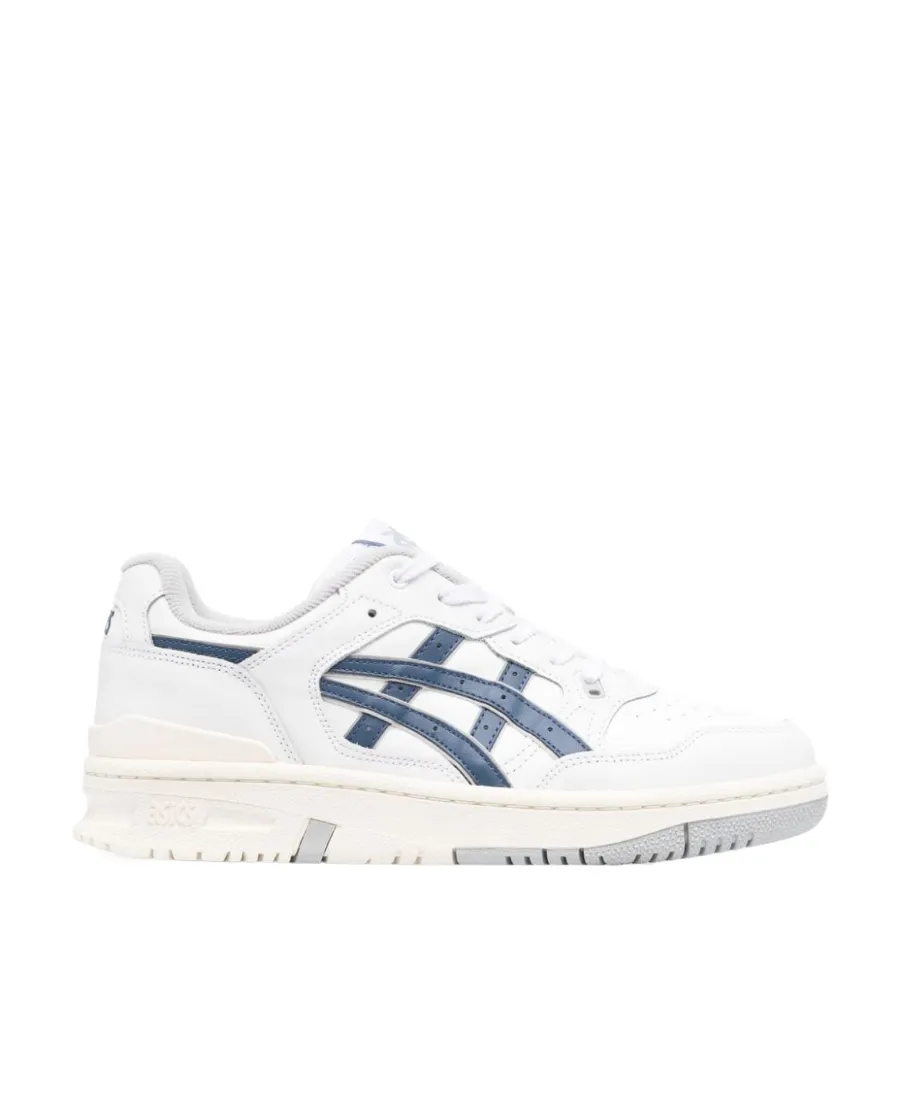 Round Head Fastened With Low-Top Casual Sneakers