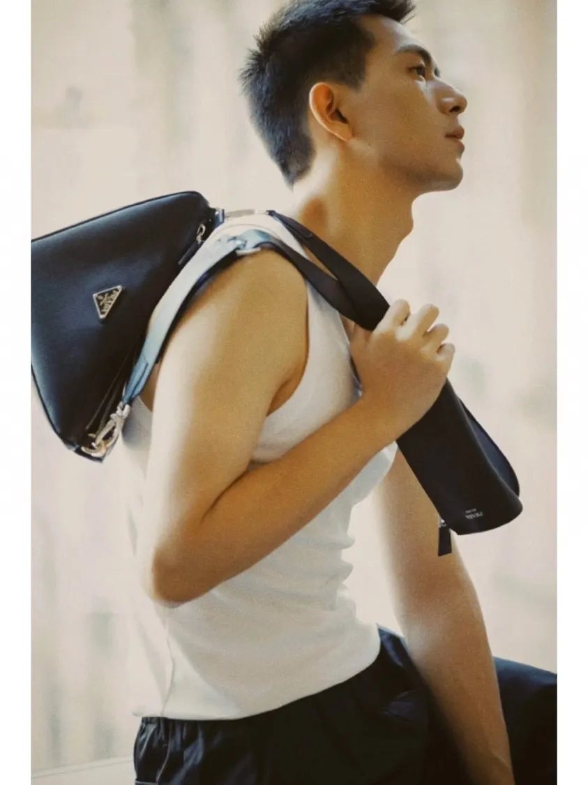 Logo Vest