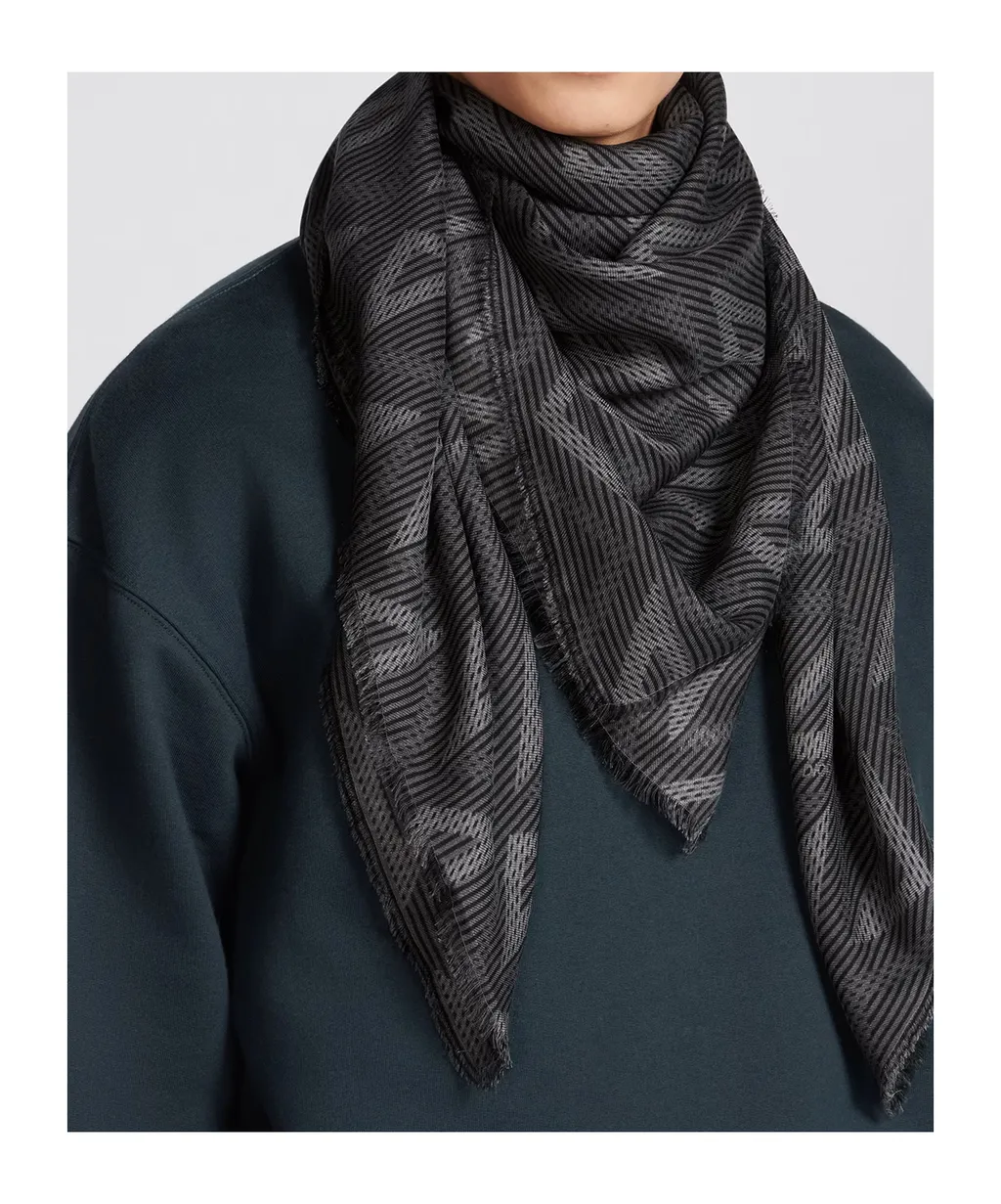Cd Diamond Stole