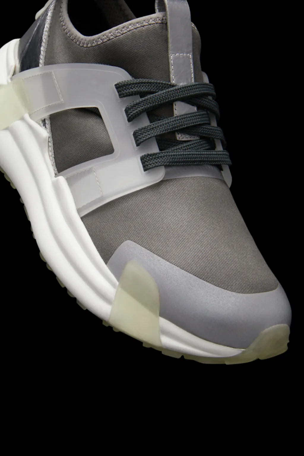 Lunarove Trainers