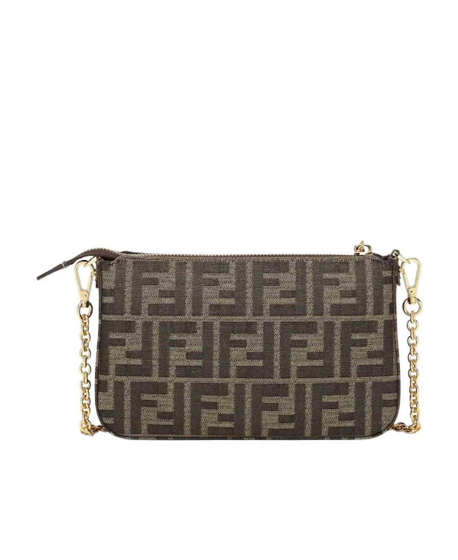 Fendi Logo Detailed Zipped Shoulder Bag