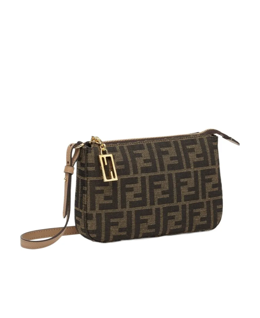 Fendi Logo Detailed Zipped Shoulder Bag