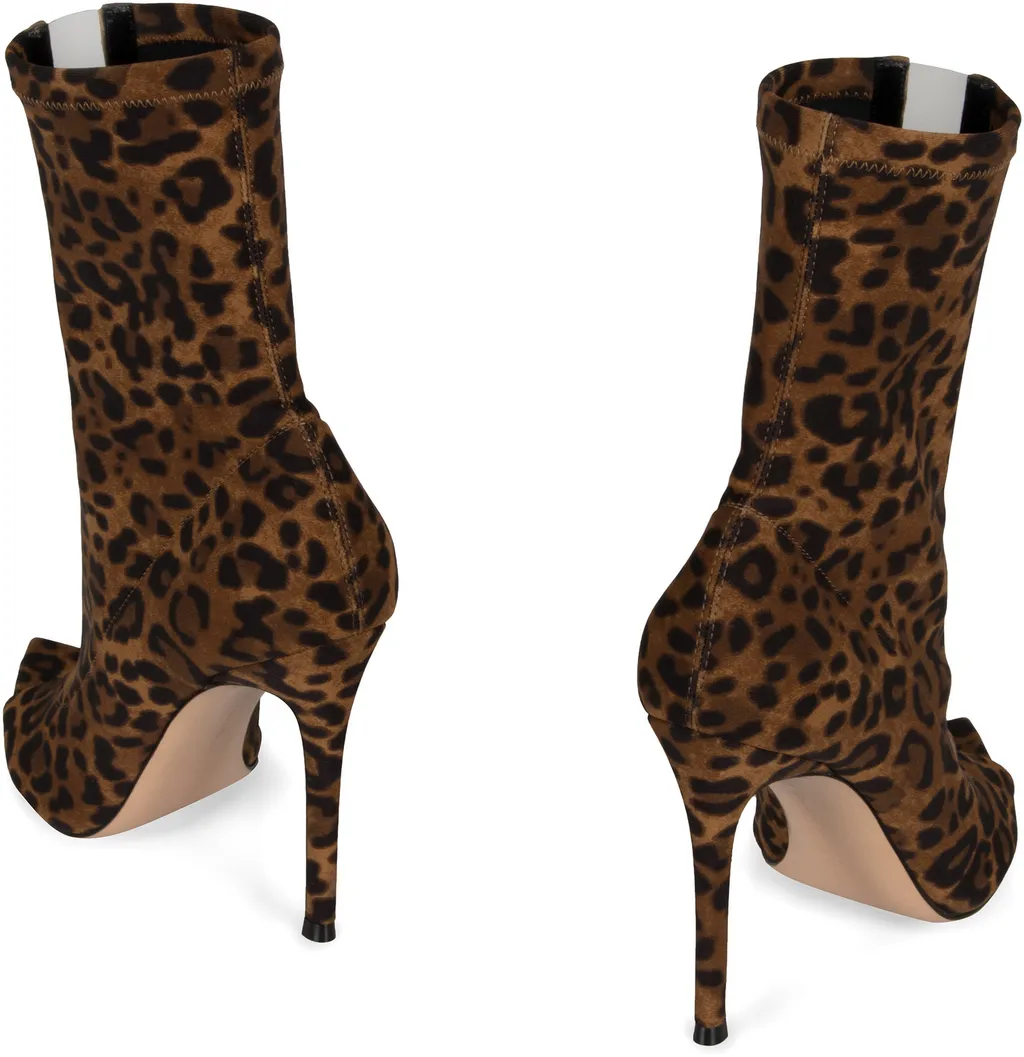 Gianvito Rossi Leopard Printed Ankle Boots