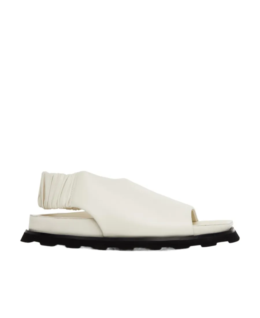 Square-Headed Flat Sandals