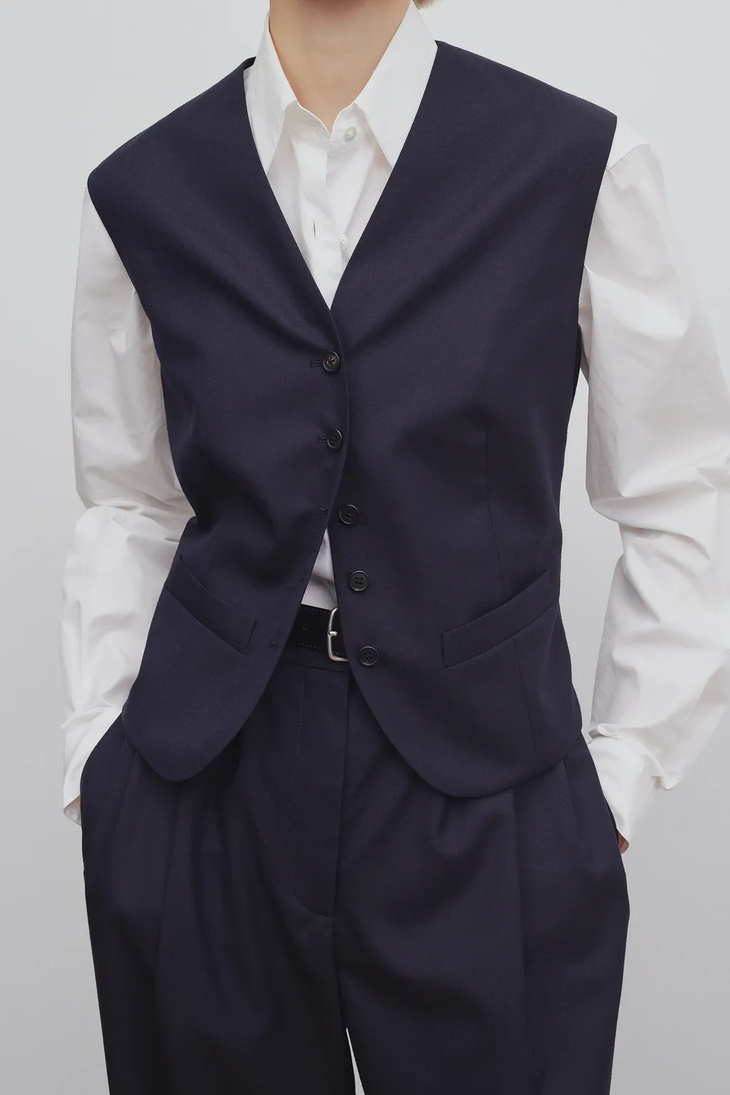 Logo Vest