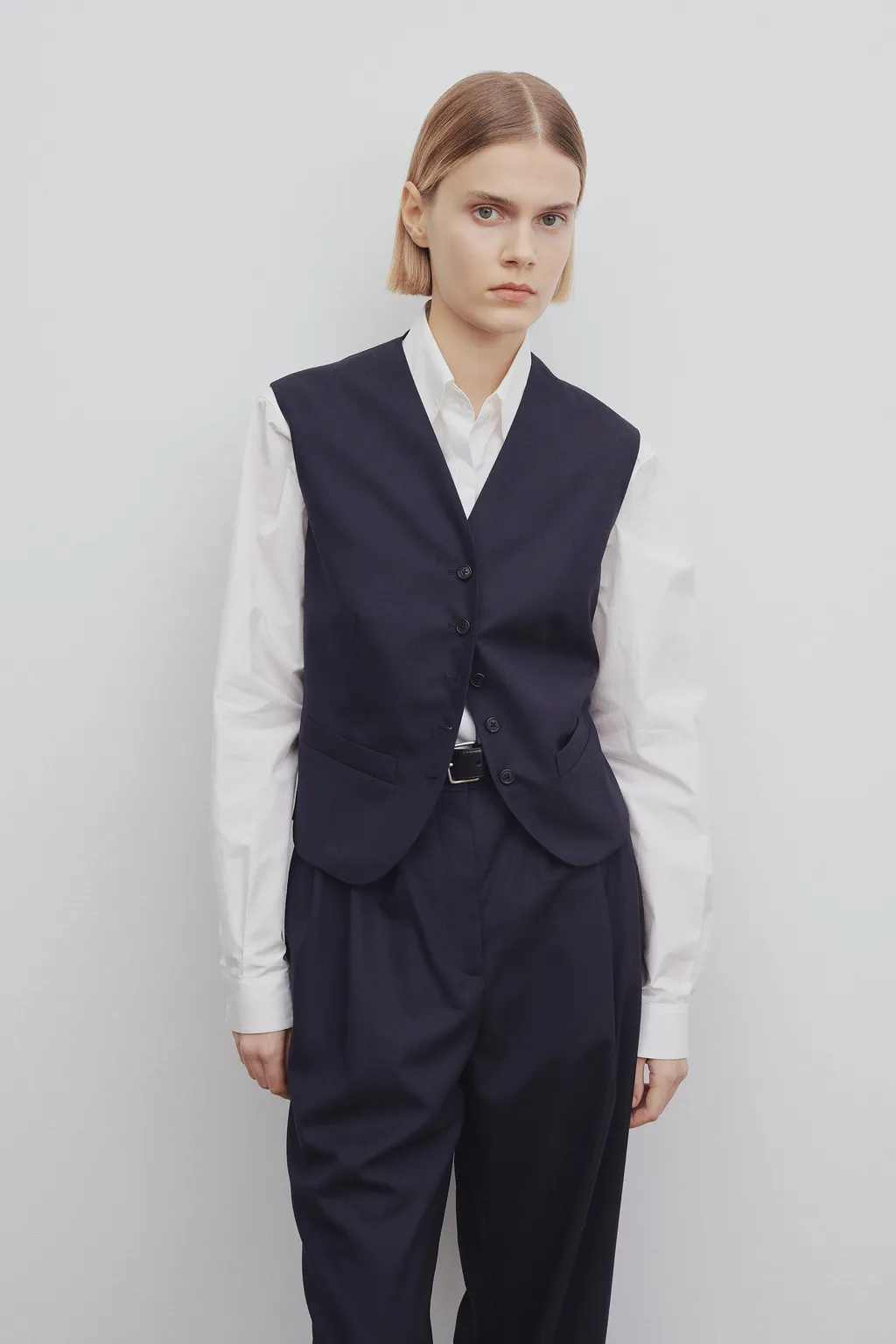 Logo Vest