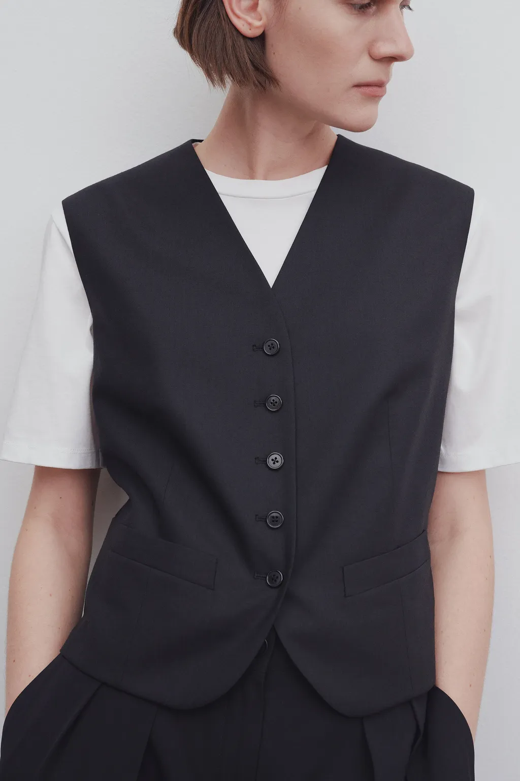 Logo Vest