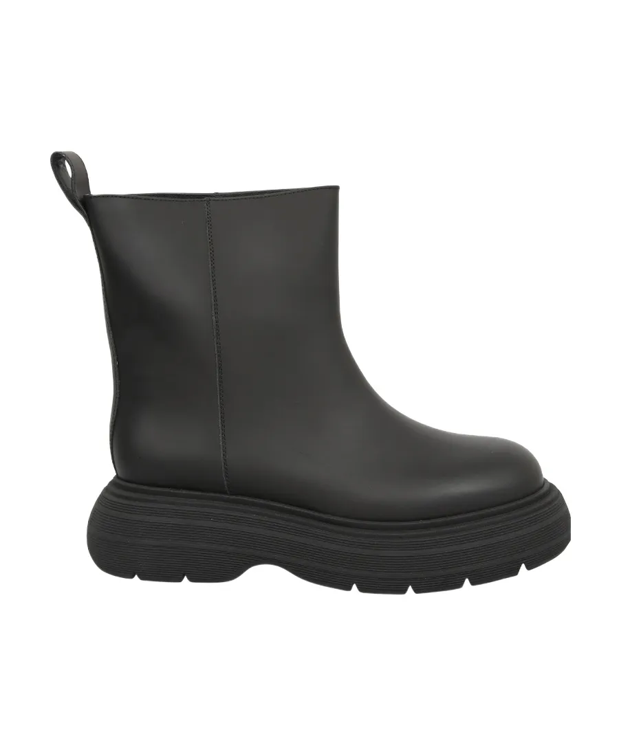 Round-Headed Short Boots