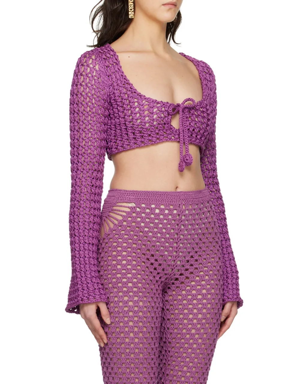 Horn-Sleeved Long-Sleeved T-Shirt