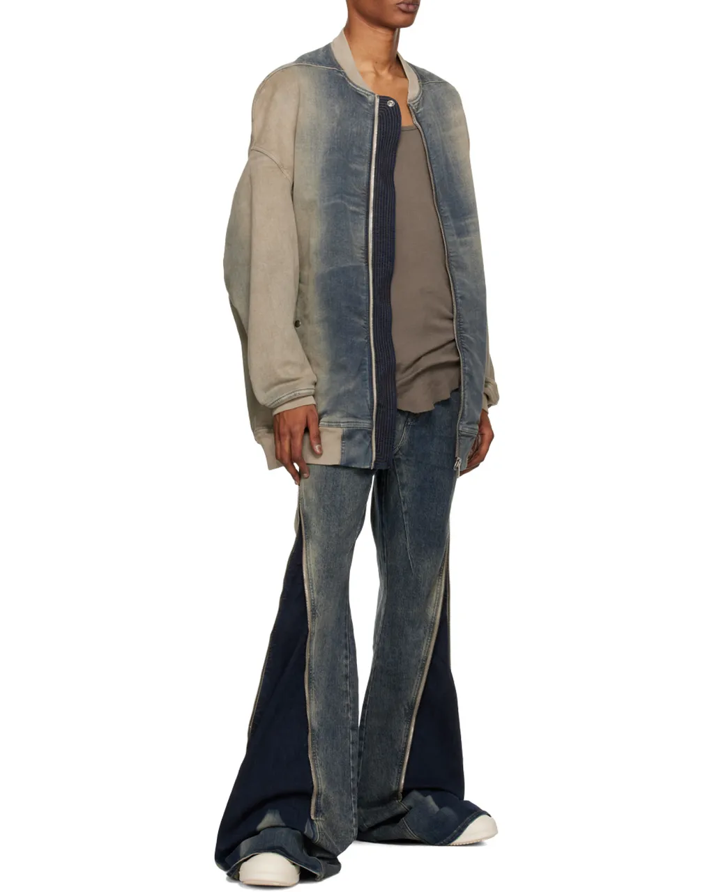 High-Waisted Jeans