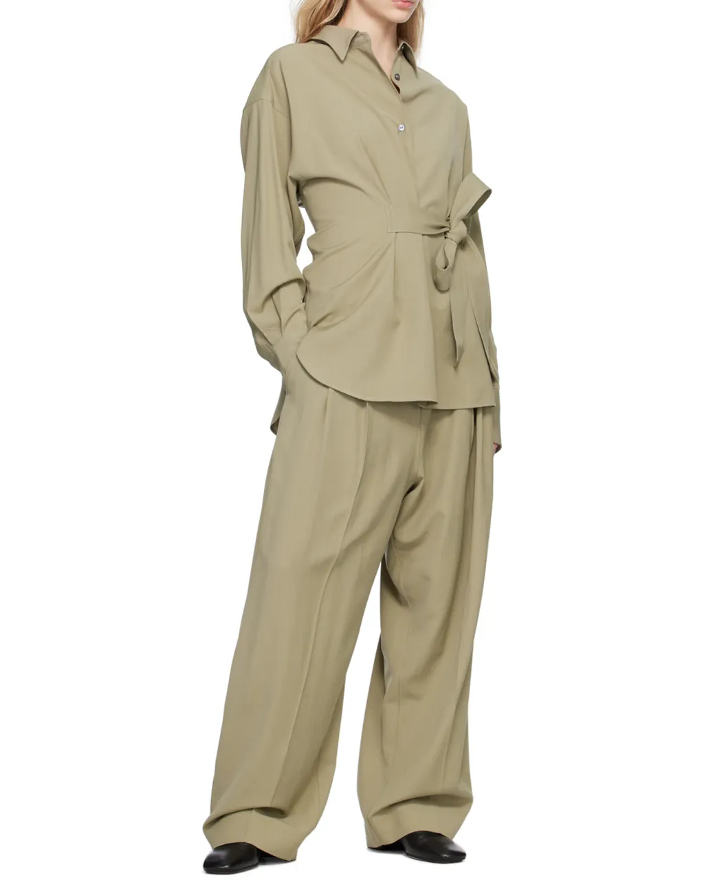 Long-Sleeved Strap Shirt