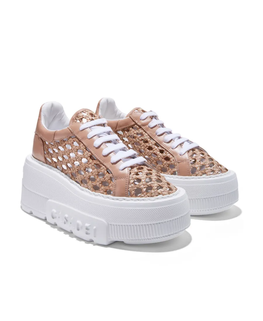 Round Toe Lacing Platform Wedges