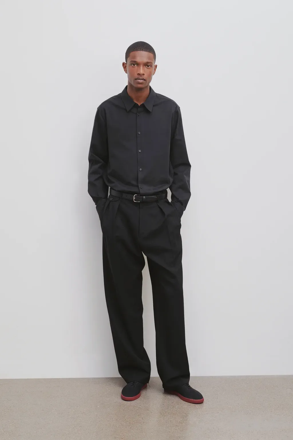 Pleated Straight-Leg Tailored Trousers