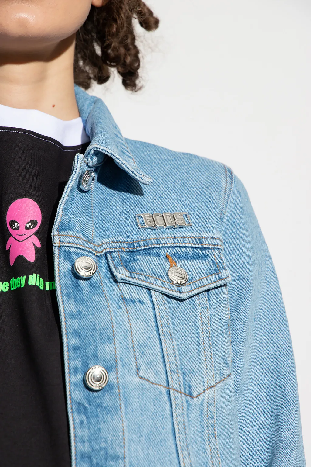 Logo-Plaque Cropped Denim Jacket