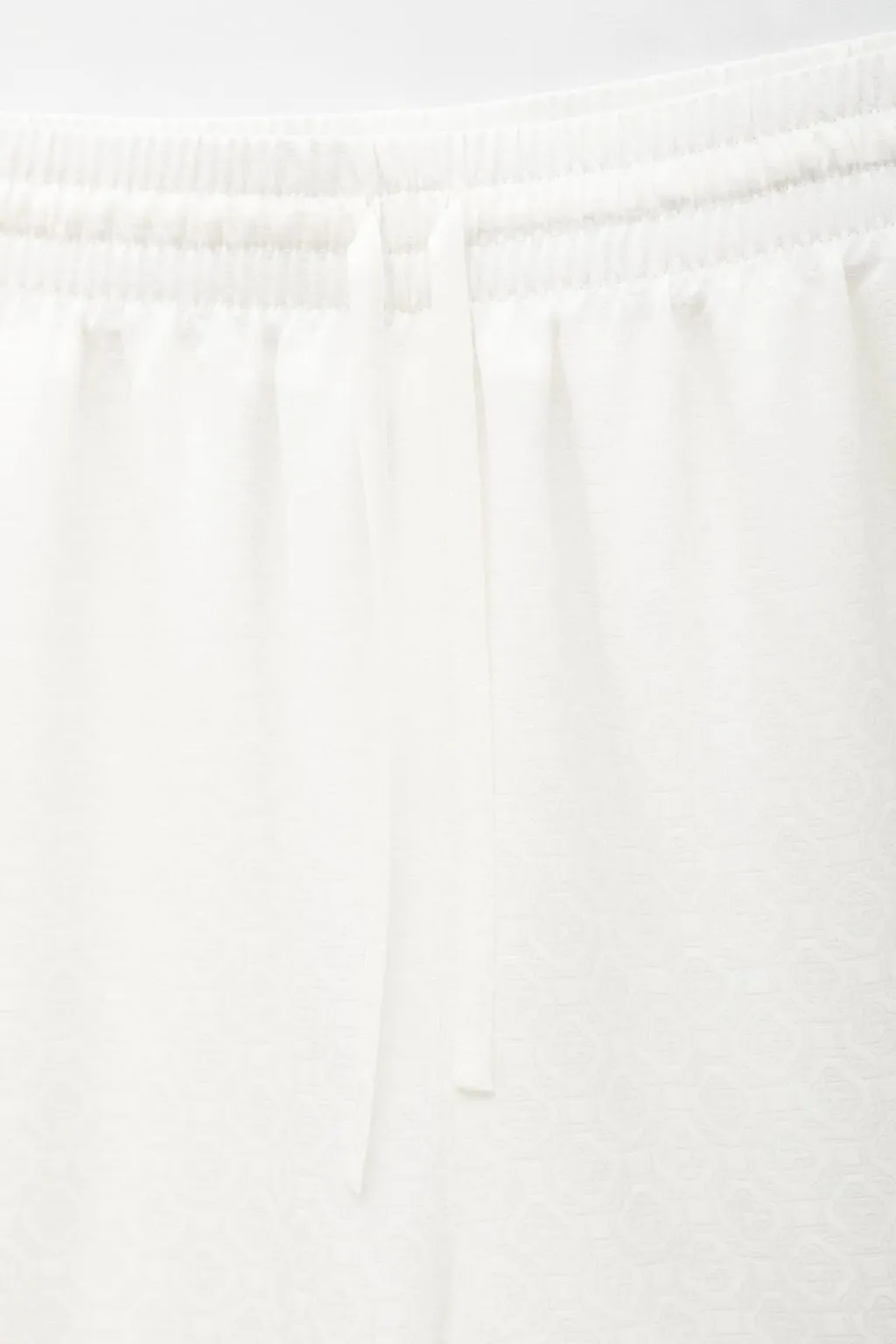 Orbite Autour De L'orange Silk Shorts