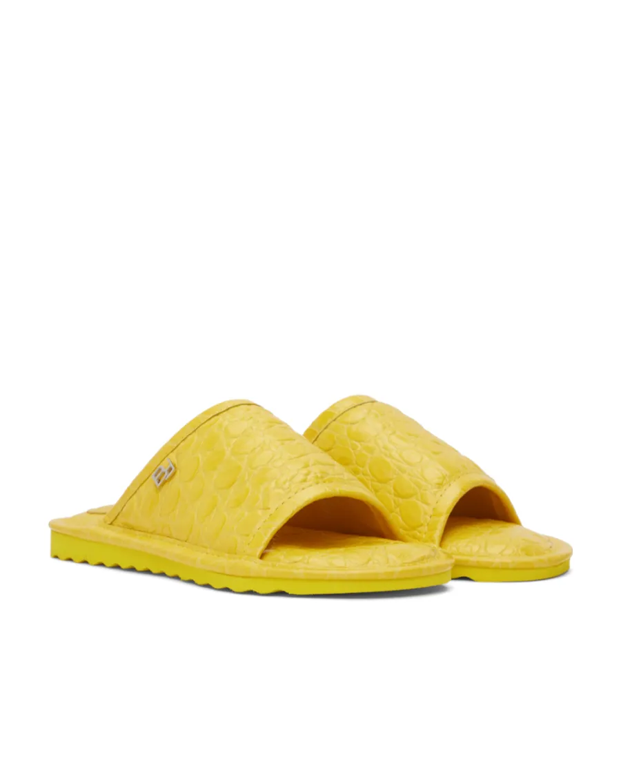 Ari Flat Sandals