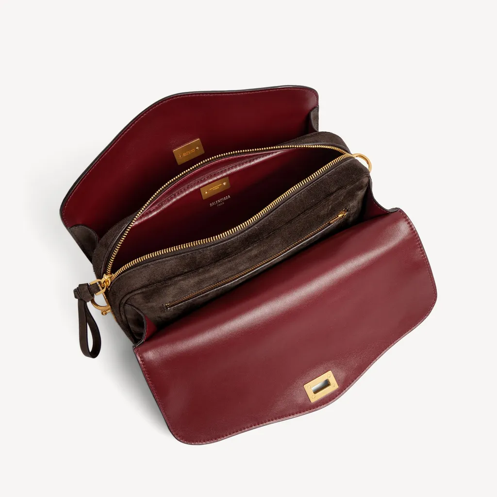 Le 7 Shoulder Bag Medium