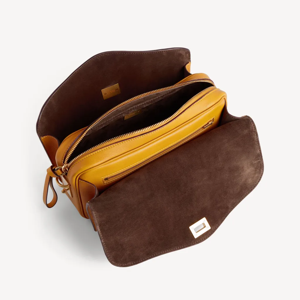 Le 7 Shoulder Bag Medium