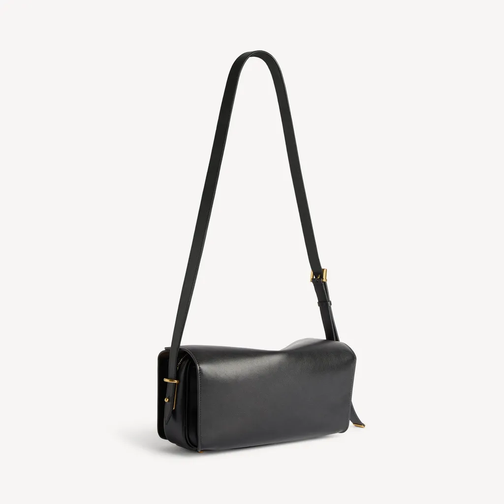 Le 7 Shoulder Bag Medium