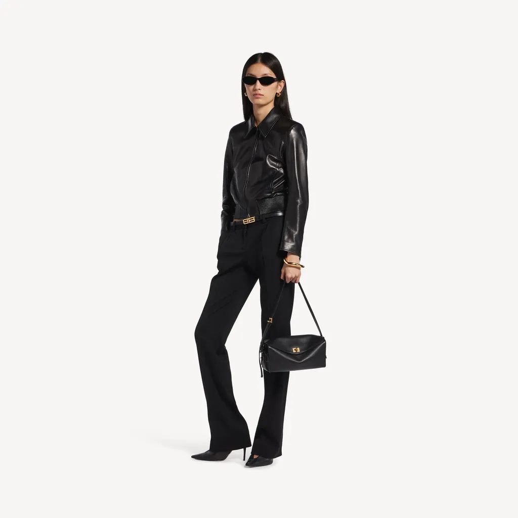 Le 7 Shoulder Bag Medium