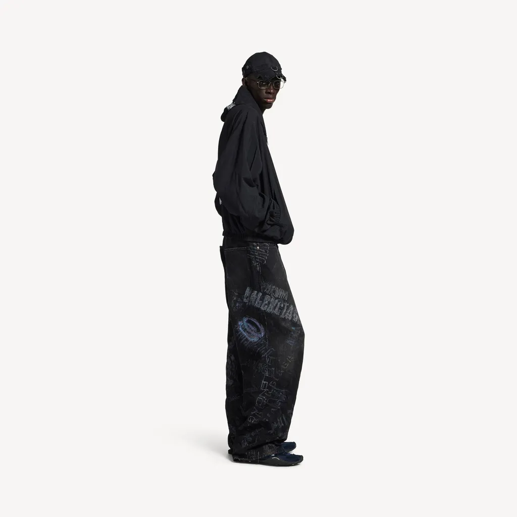 Minimal Baggy Pants