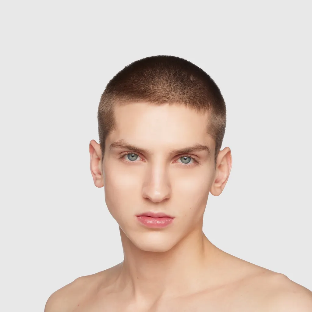 21, Gucci Glow Skin Tint