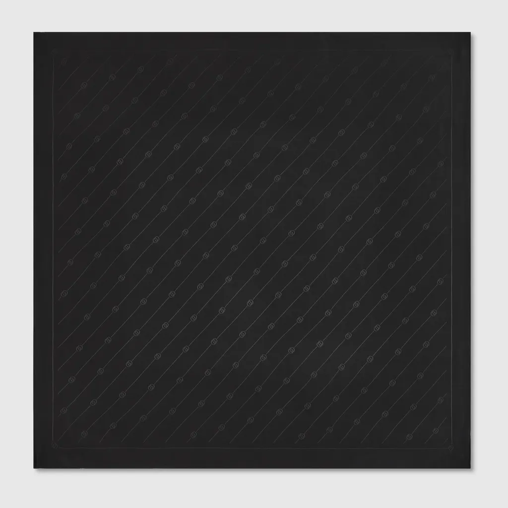 Interlocking G Chain Silk Carré
