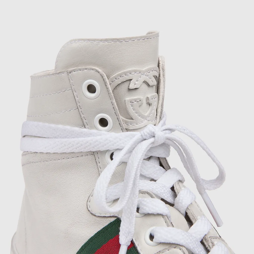 Stretch High-Top Trainer