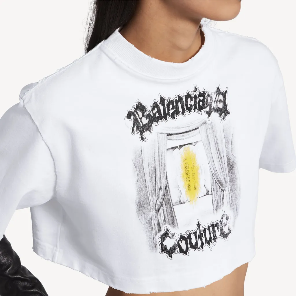 Salon De Couture Cropped T-Shirt