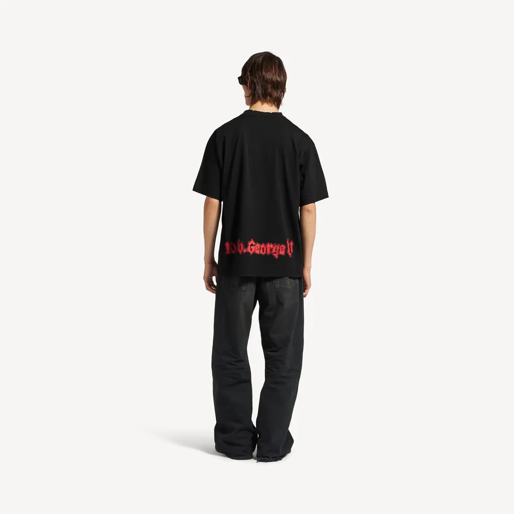 Salon De Couture T-Shirt Medium Fit
