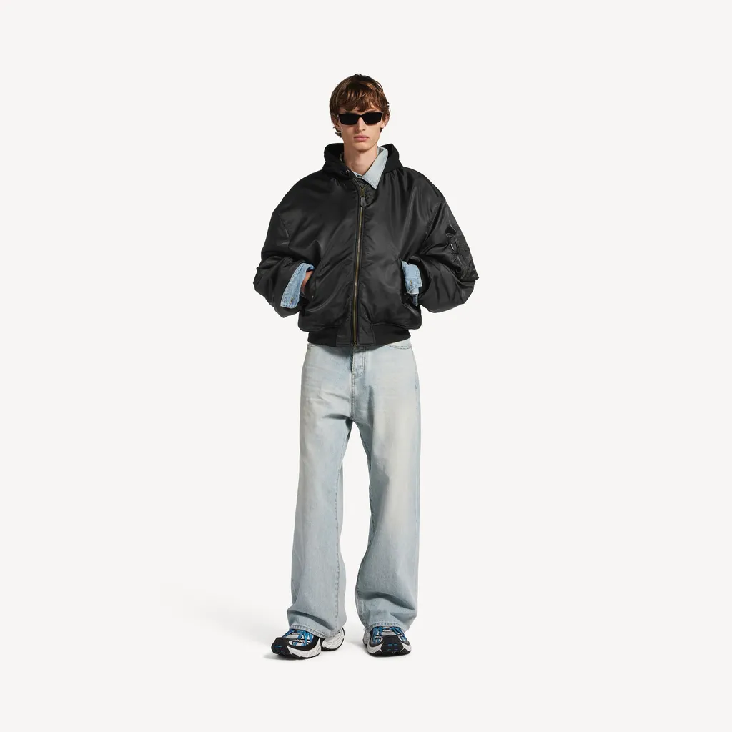 Hooded Bomber