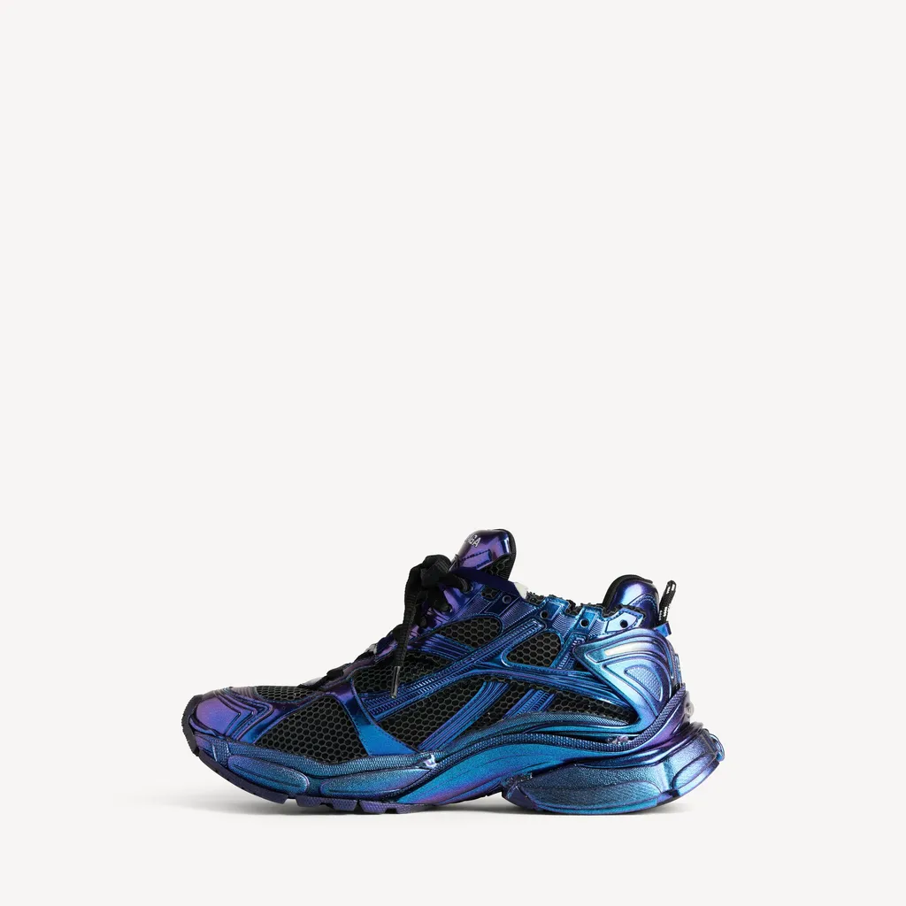 Runner Iridescent Sneaker
