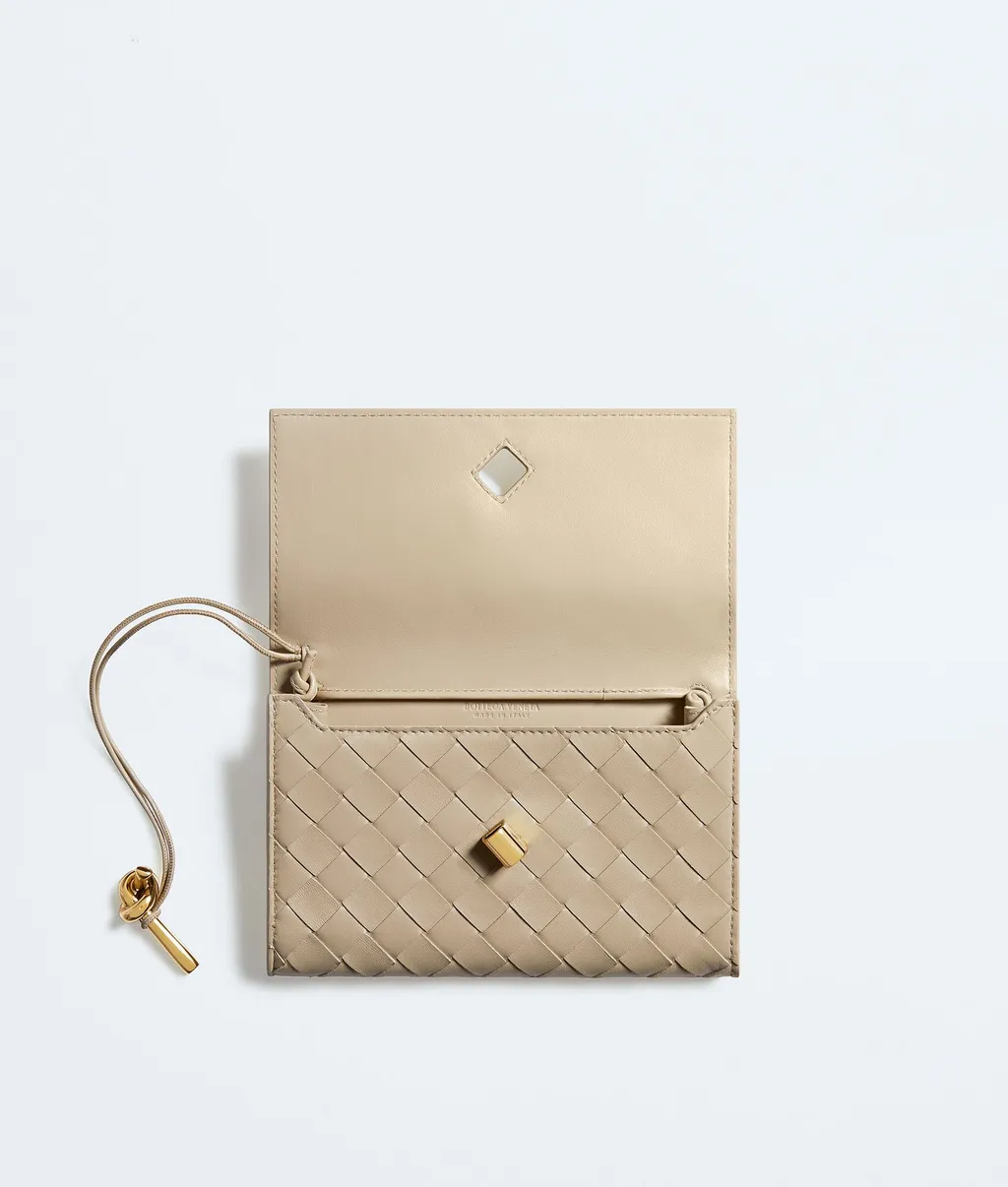 Andiamo Pouch On Strap