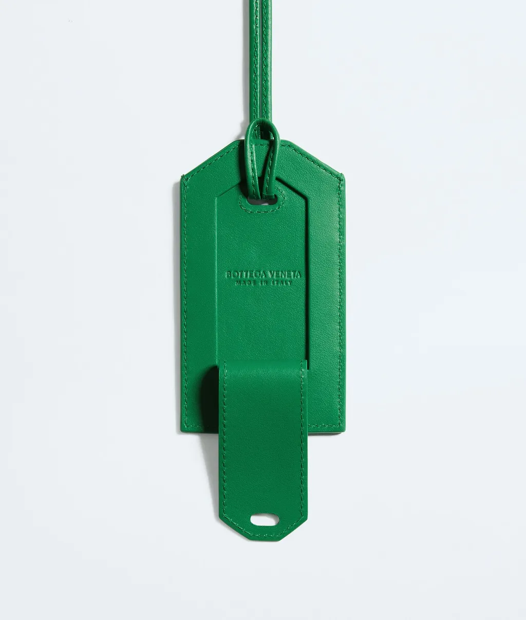 Getaway Tag Holder