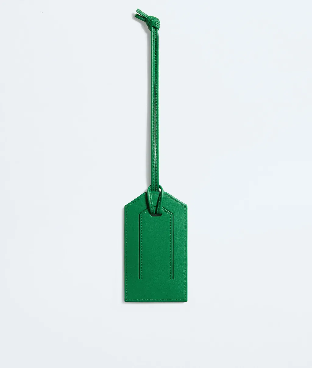 Getaway Tag Holder