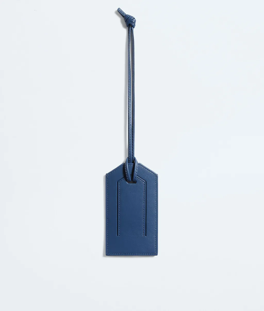 Getaway Tag Holder