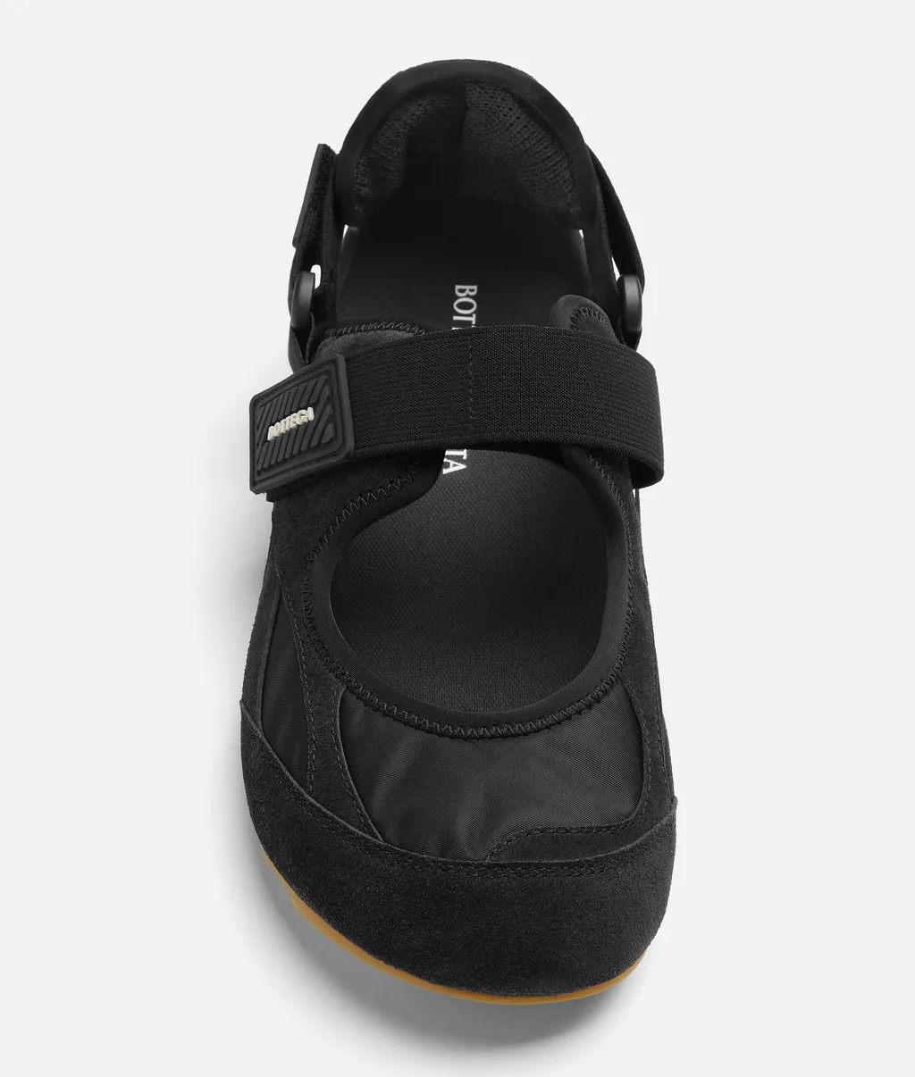 Orbit Flash Sneaker