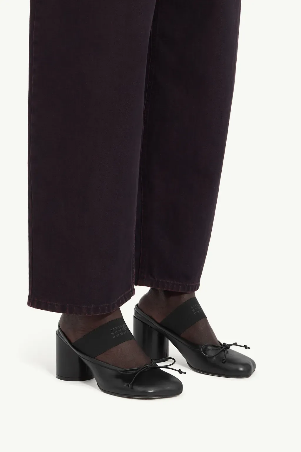 Anatomic Numeric Sandals