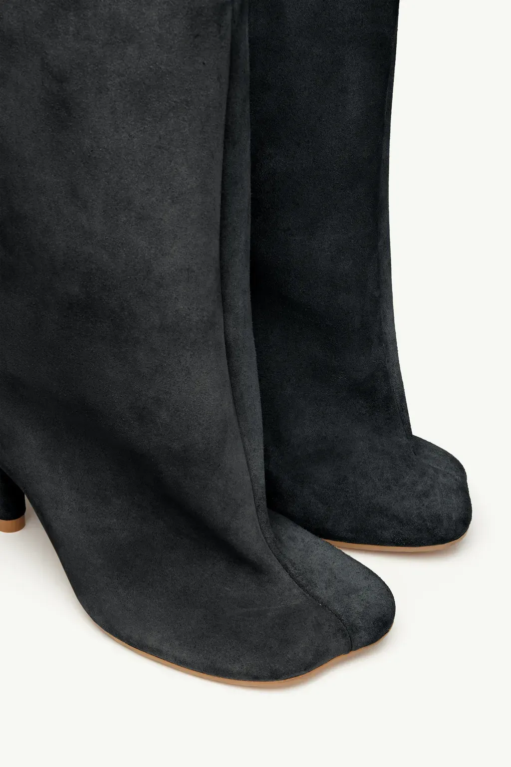 Anatomic Slip-On Suede Boots