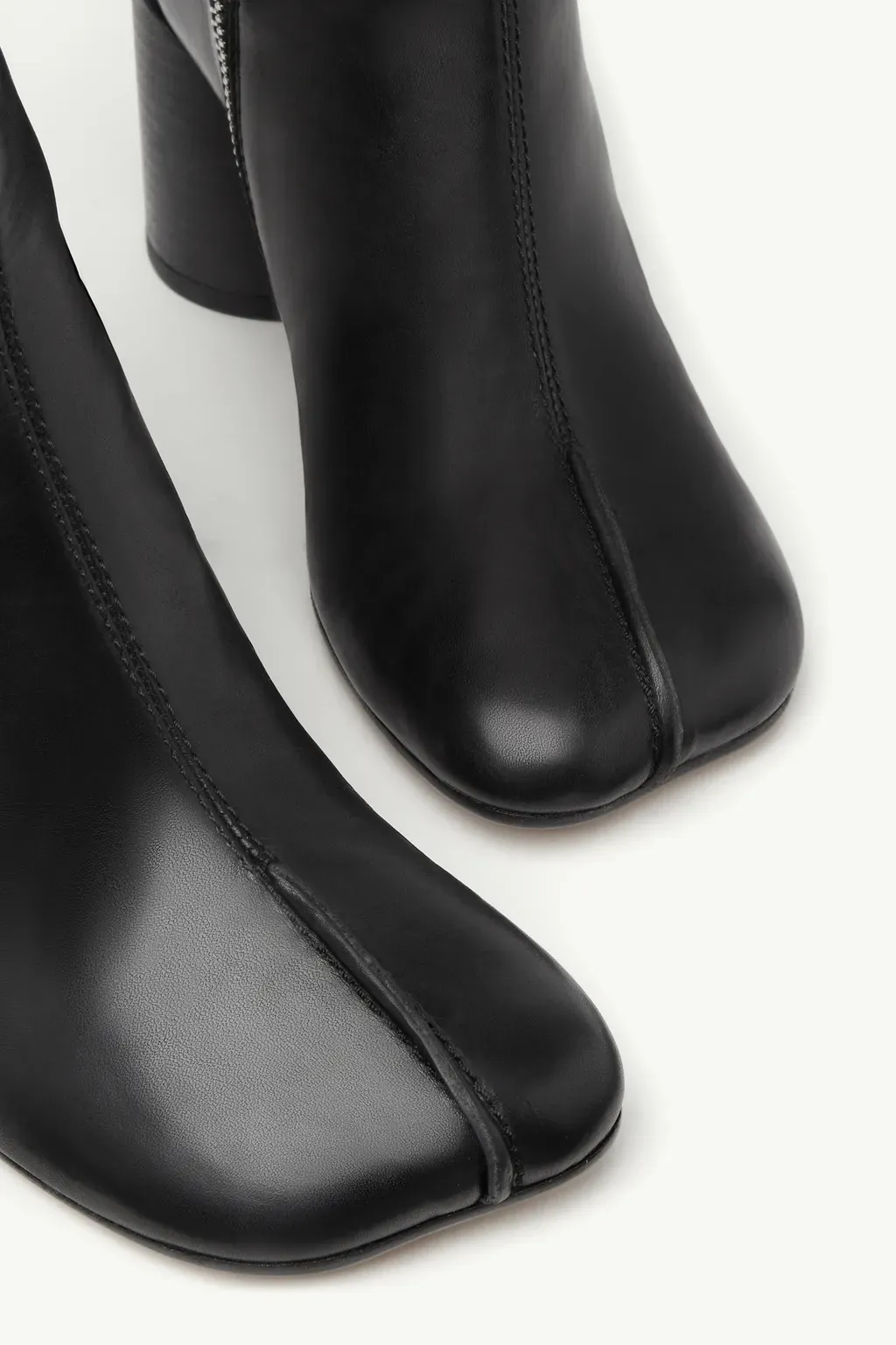 Anatomic Stitch Ankle Boots