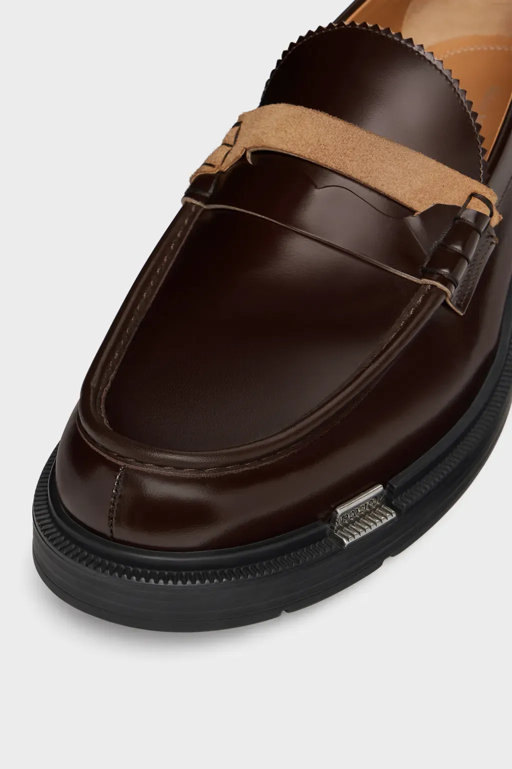 DÉCortiqué Loafer