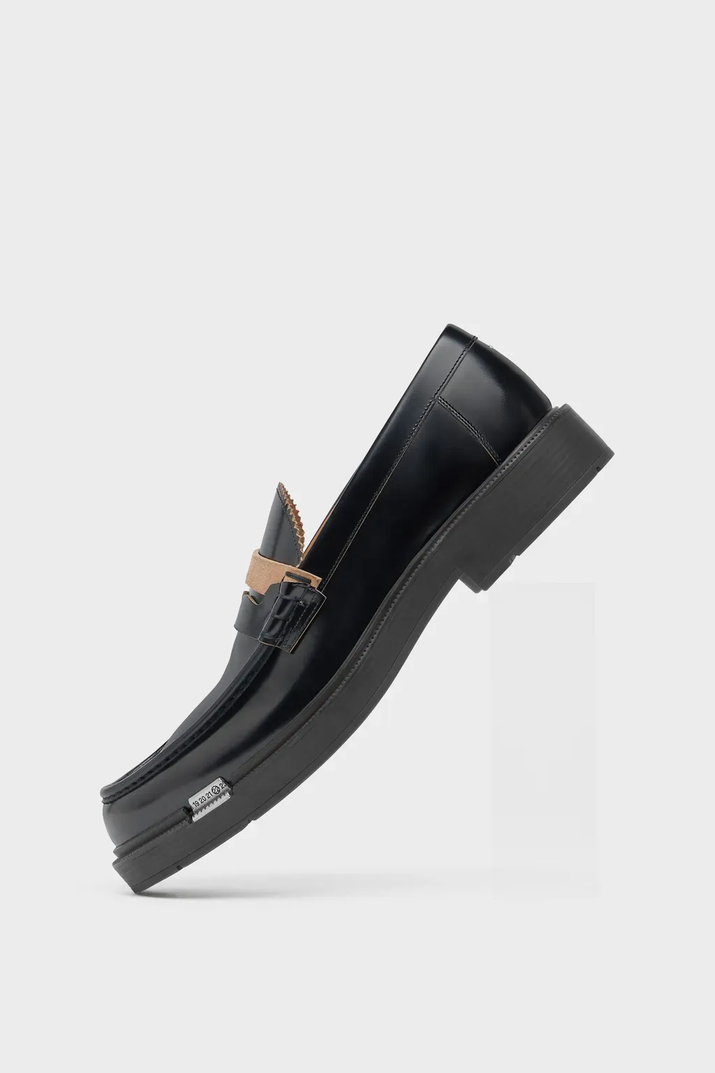 DÉCortiqué Loafer