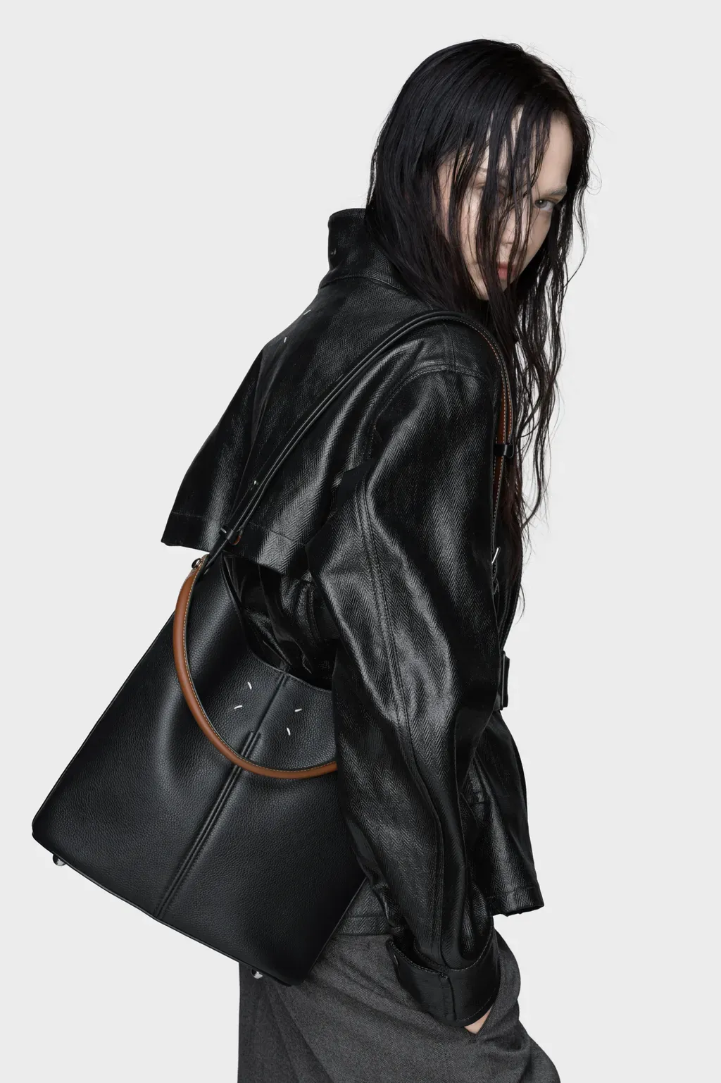 Dress-Age Hobo
