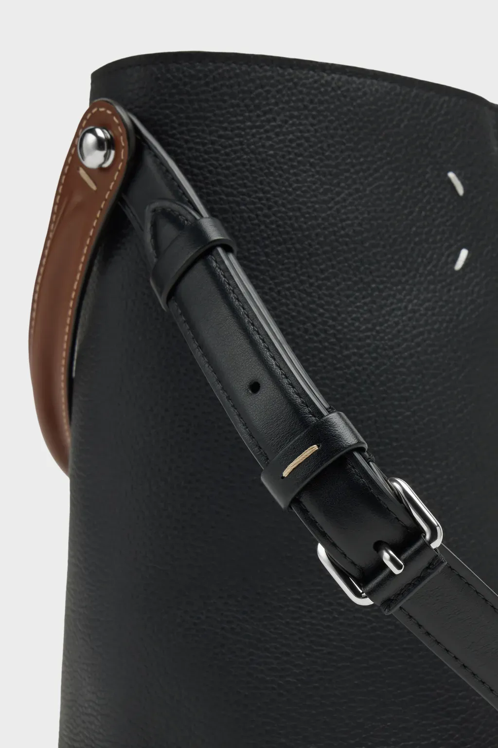Dress-Age Shoulder Bag